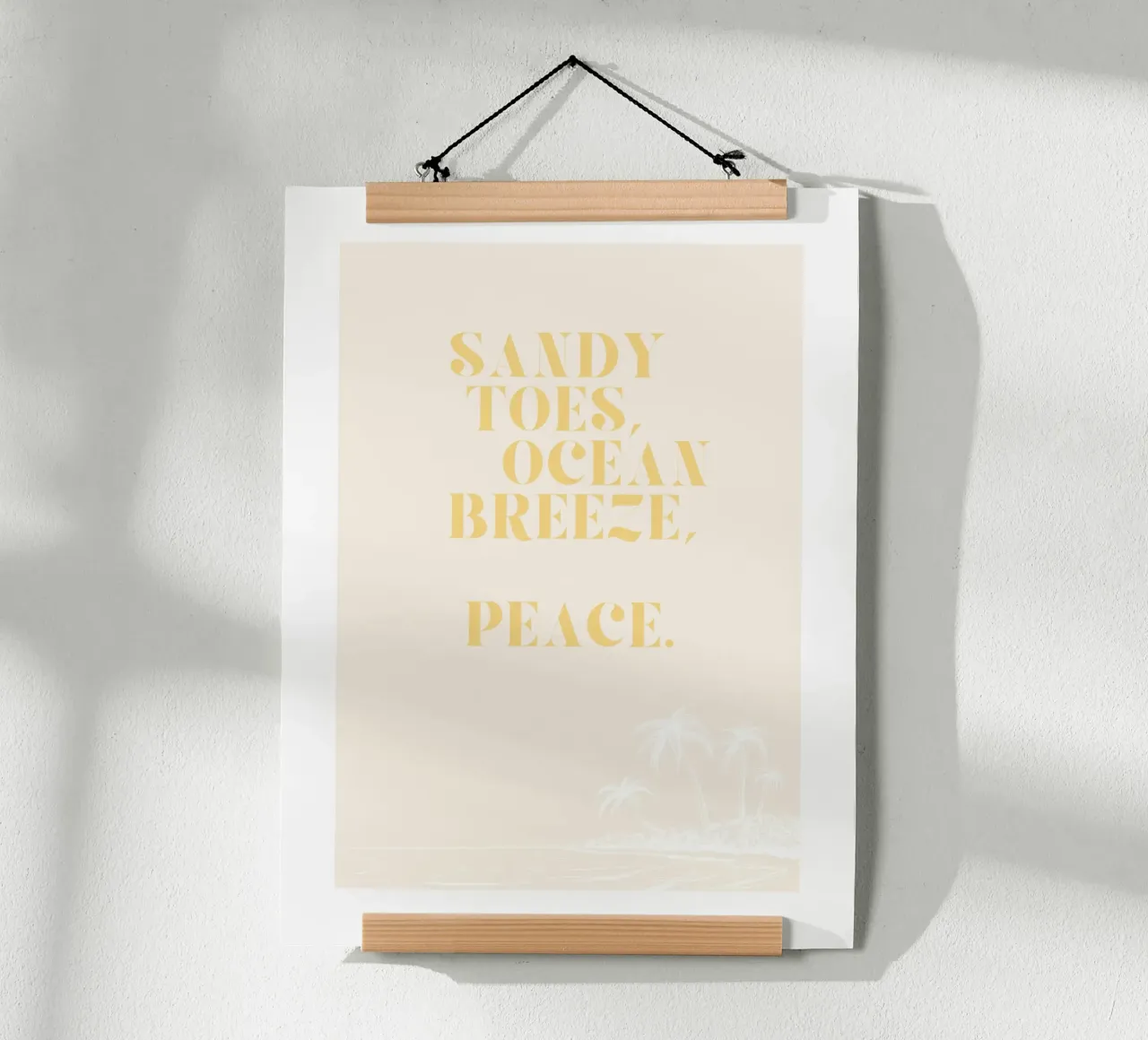 Sandy toes -ocean breeze poster con telaio in legno da Ohkimiko