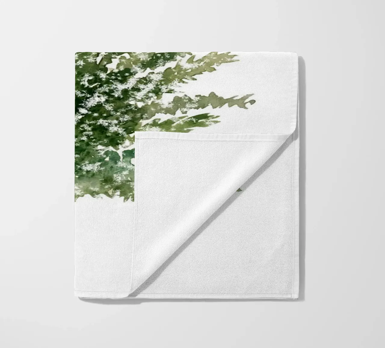Weihnachtlicher Tannenbaum – Aquarell Kunstdruck Strandtuch von Whole©