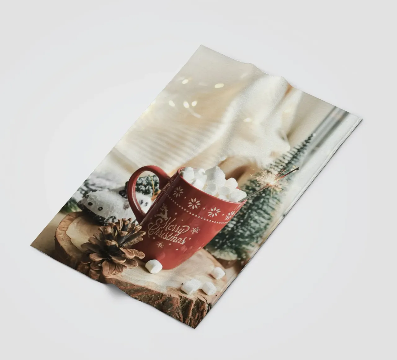 Kerstmok met marshmallows - Gezellige kerst Art Print fleecedeken van Whole©