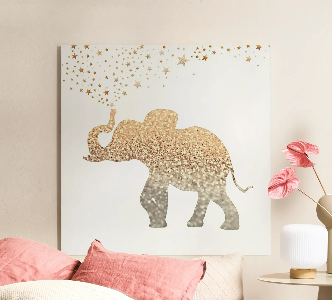 Gold Elephant plexiglass da Monika Strigel