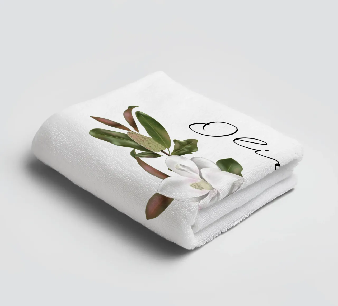 Magnolias bouquet with Name asciugamano da bagno da anisillustration