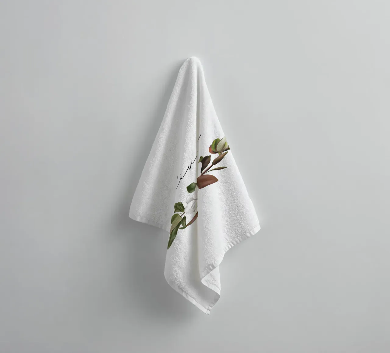 Magnolias bouquet with Name asciugamano da bagno da anisillustration