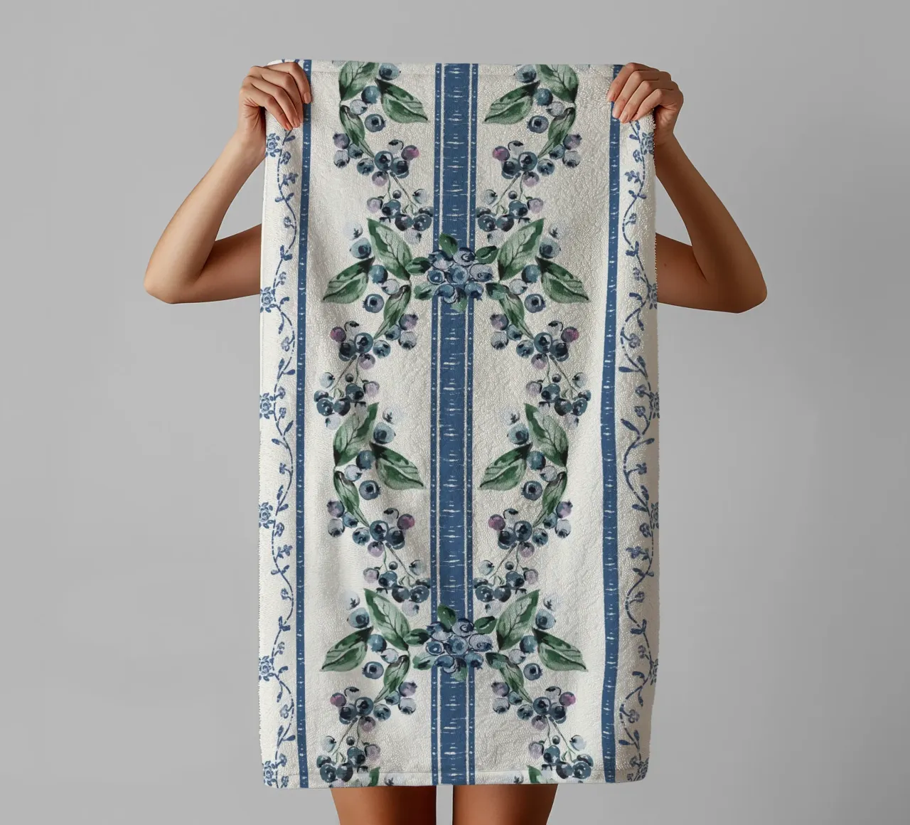 Blueberries Stripes Grandmillennial Pattern asciugamano da bagno da anisillustration