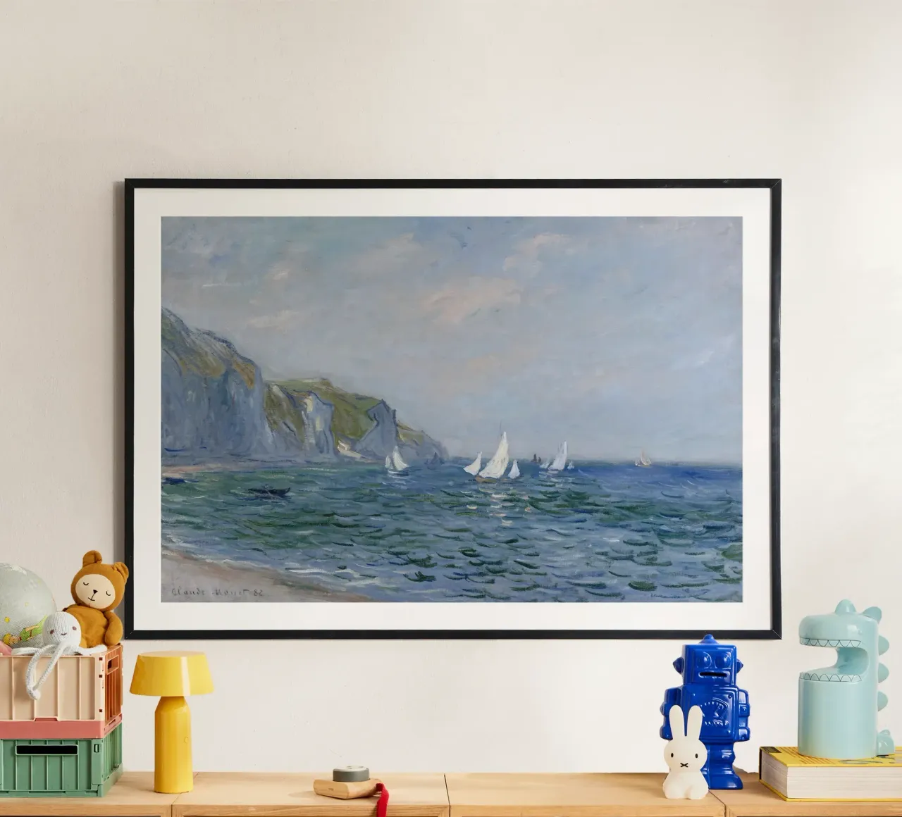 Monet - Scogliere e barche a vela a Pourville poster con telaio in alluminio da ARTOTHEK