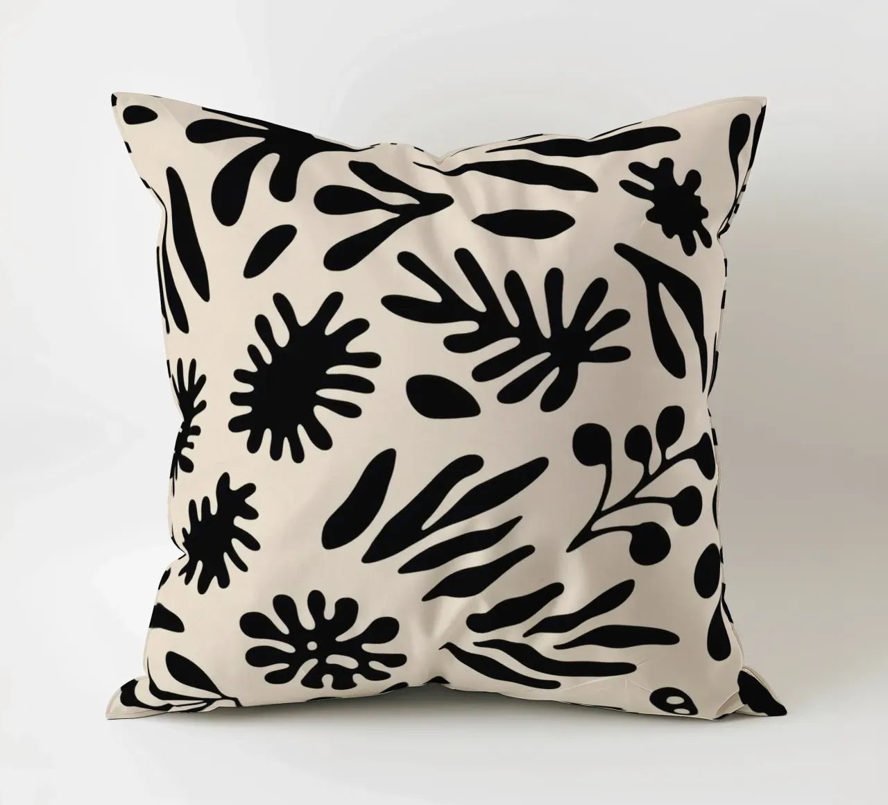 Black Shapes No 1 cuscino da treechild