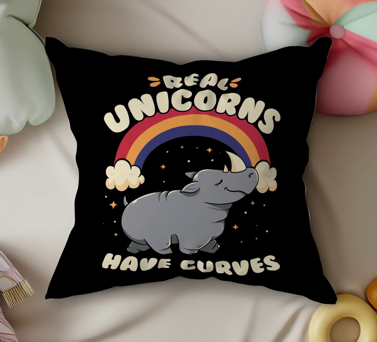 Real Unicorns Have Curves cuscino da Tobe Fonseca