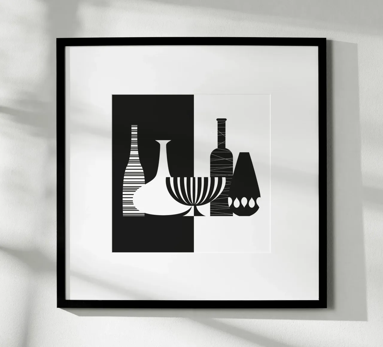 Still Life In Black And White poster con telaio in alluminio da Catherine Aguilar
