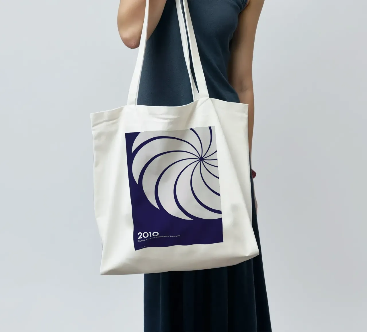 Beyond IYA #10 borsa in juta da Excites