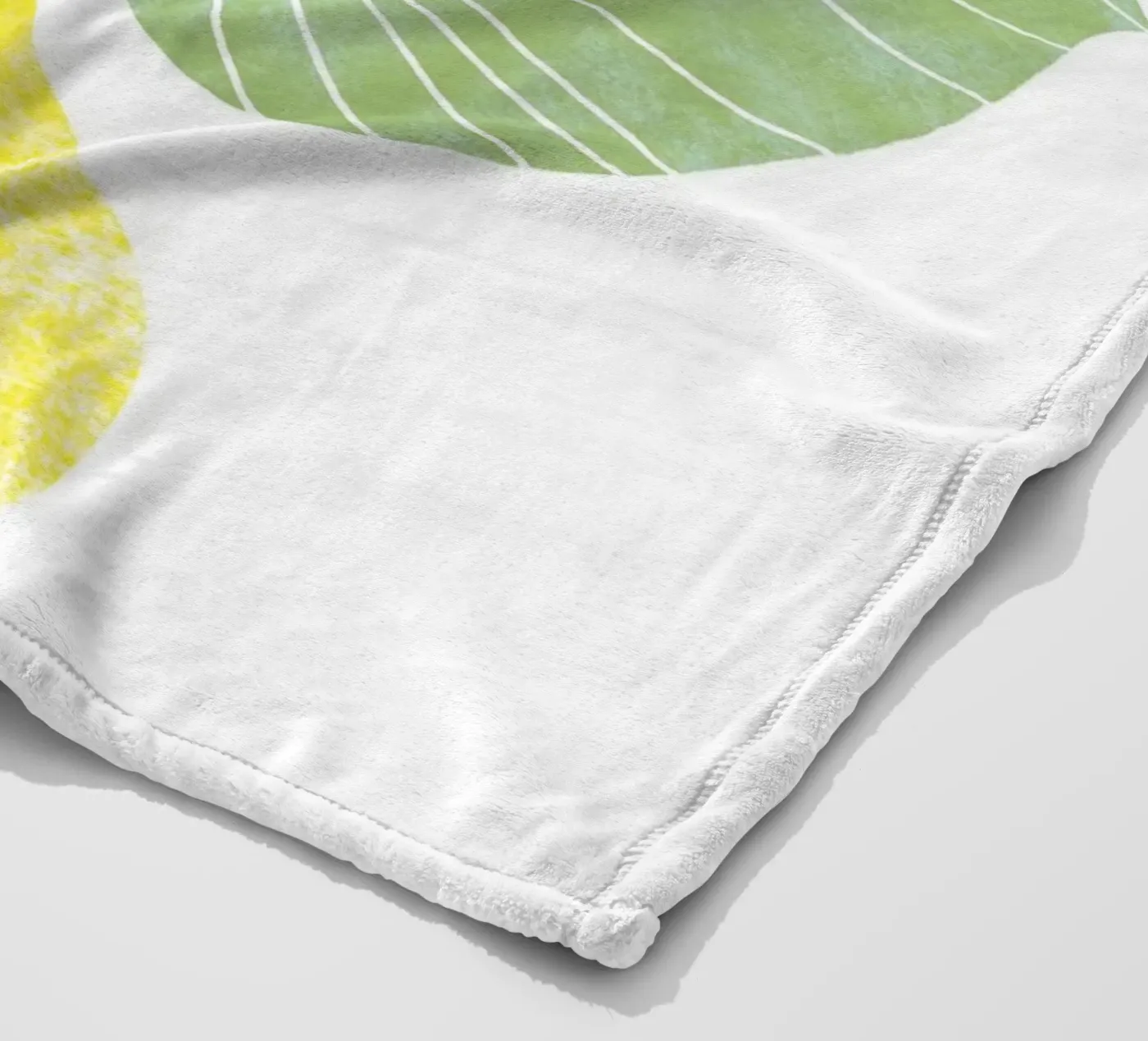 Pink Hydrangea coperta in pile da Catherine Aguilar