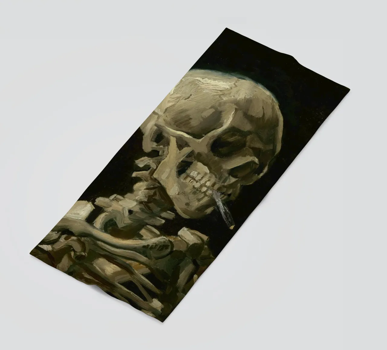 Vincent Van Gogh - Teschio di scheletro con sigaretta accesa telo mare da Timeless Artworks