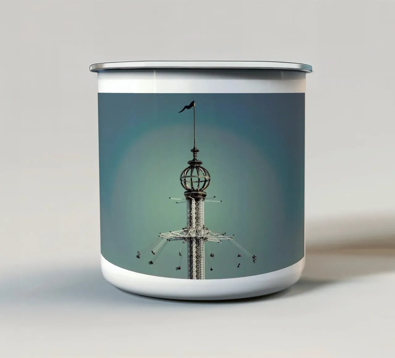 Groena Lund 1 tazza in smalto da Michael Belhadi