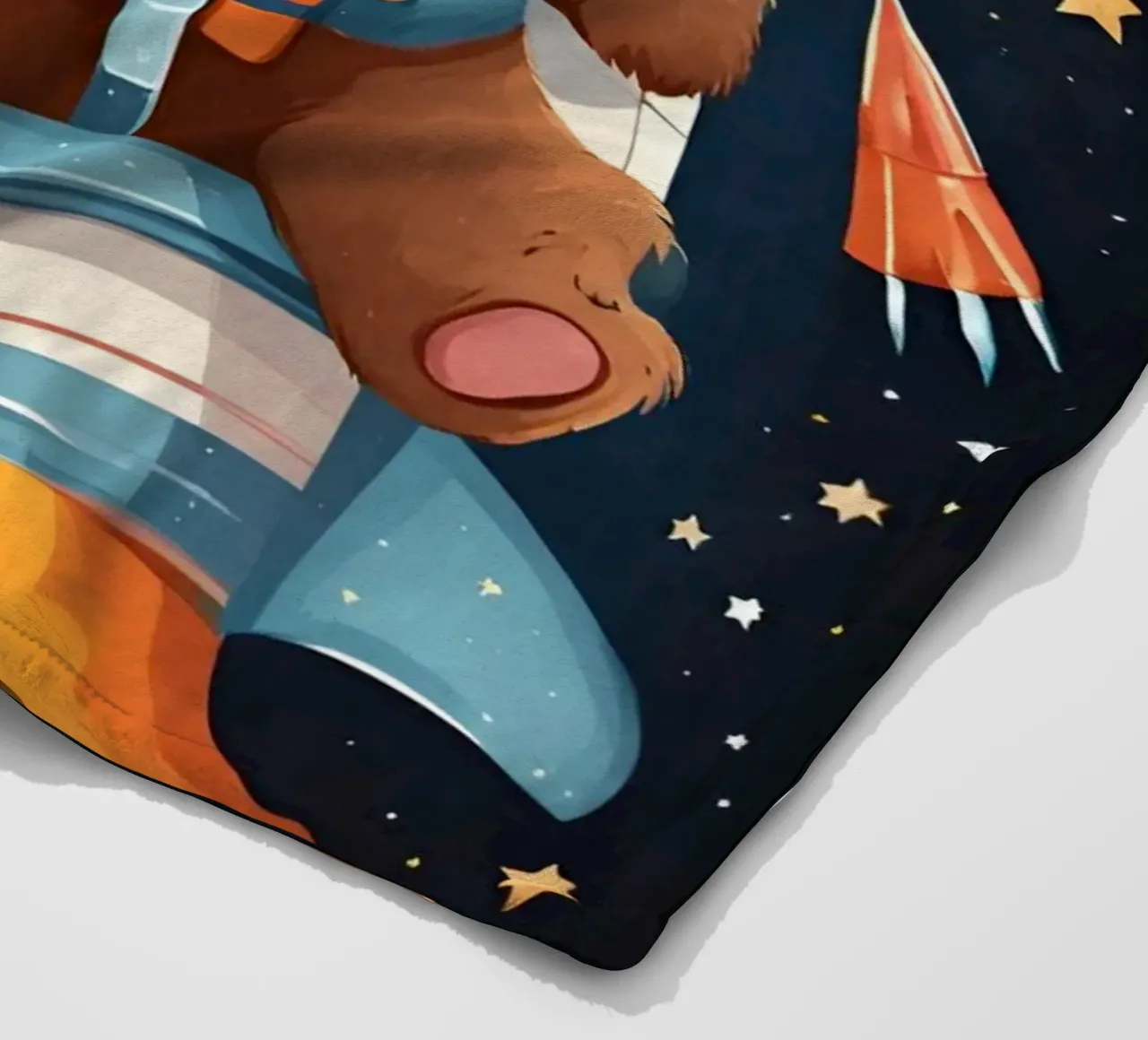 Bearonaut nello spazio coperta in pile da Doodle Dreams Art