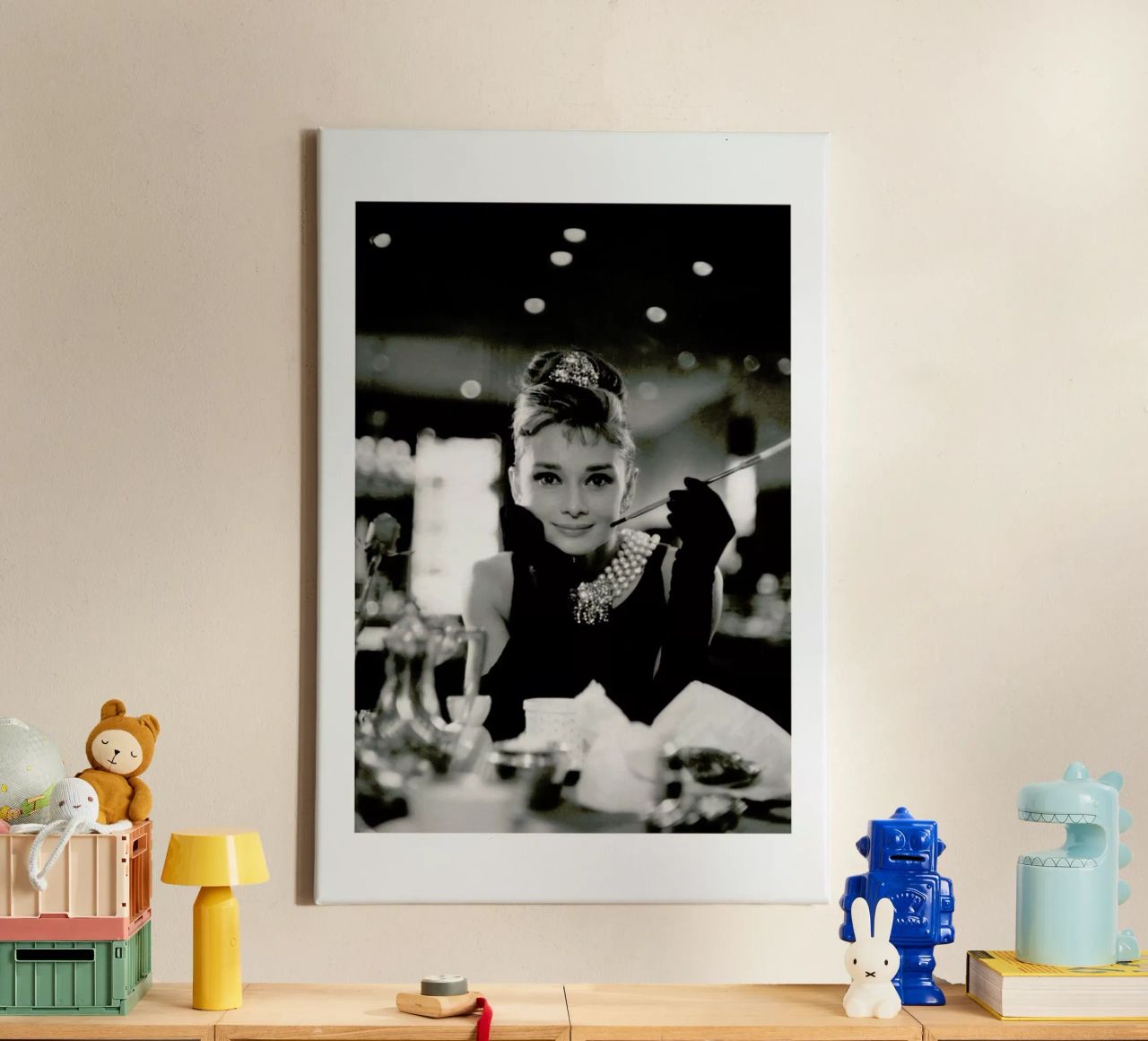 Audrey Hepburn in Breakfast at Tiffany's, 1961 Leinwand von Gallery Print and Art Limited