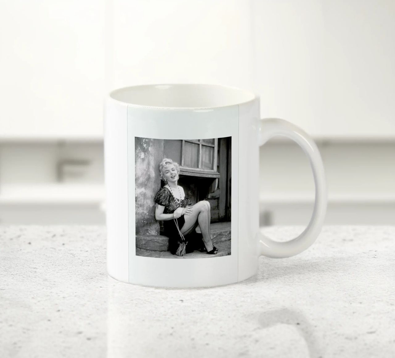 Marilyn Monroe in Bus Stop tazza in ceramica da Gallery Print and Art Limited