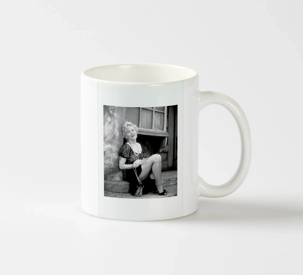 Marilyn Monroe in Bus Stop tazza in ceramica da Gallery Print and Art Limited