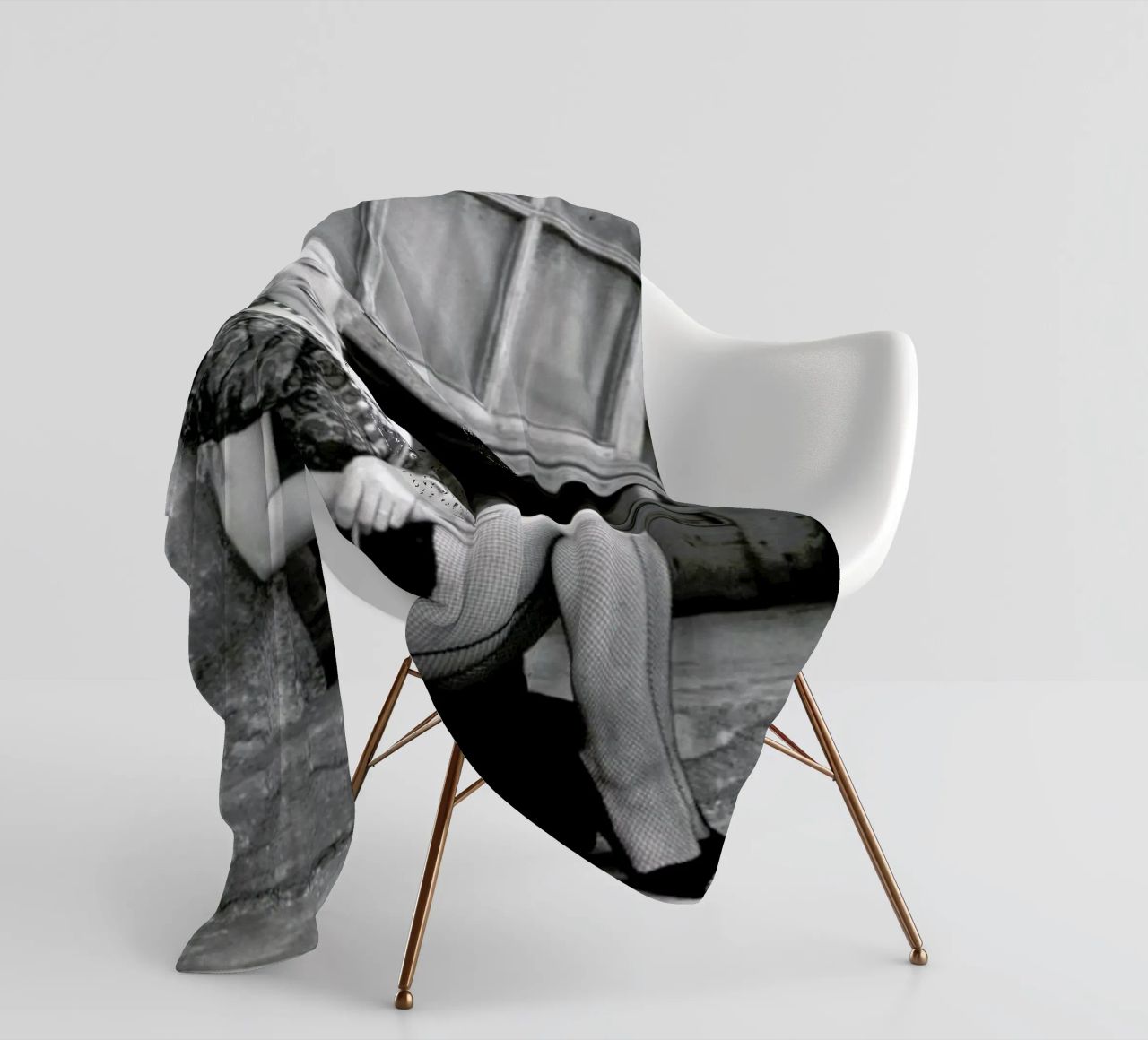 Marilyn Monroe in Bus Stop coperta in pile da Gallery Print and Art Limited