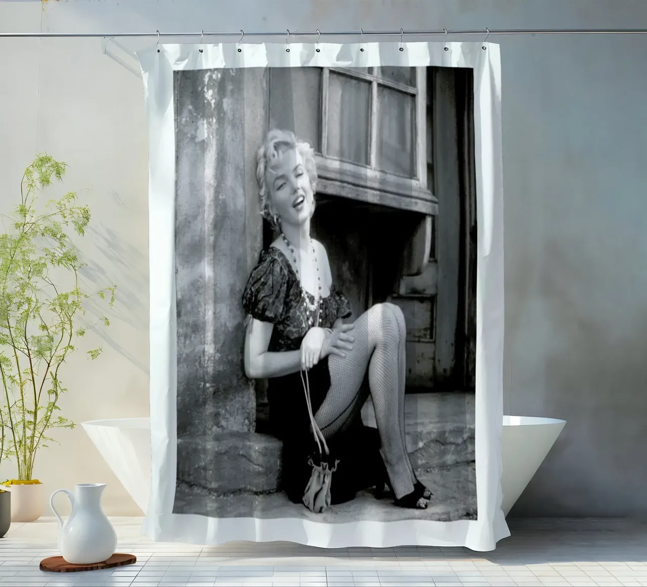 Marilyn Monroe in Bus Stop tenda da doccia da Gallery Print and Art Limited