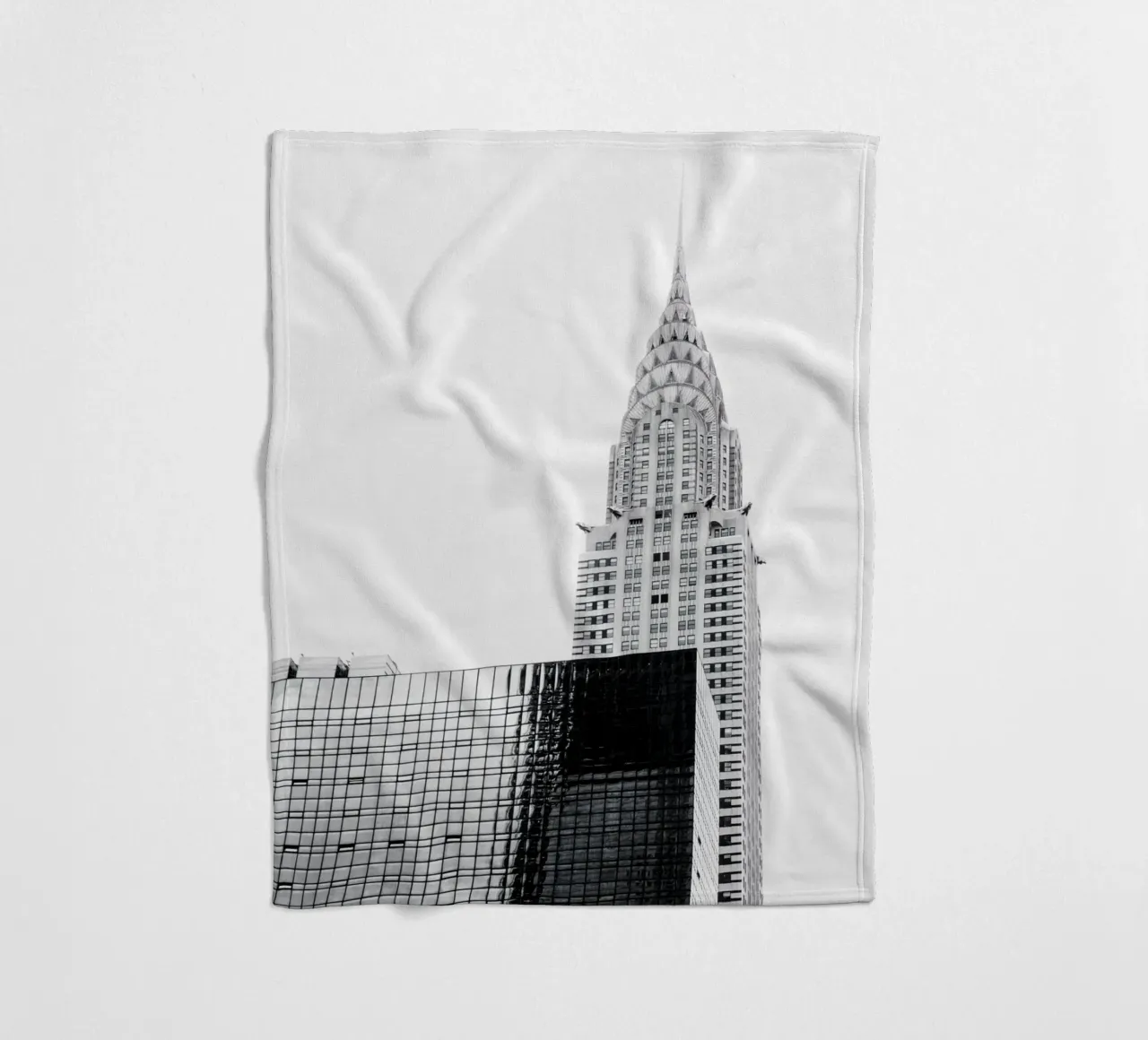 New York - Chrysler Builing in schwarzweiß coperta in pile da Nadine Ginzel