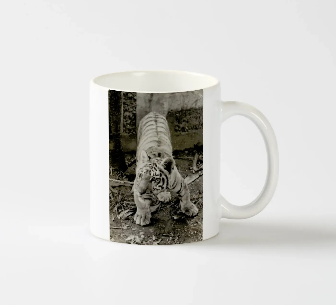 Aloha ceramic mug by Sophie Etchart
