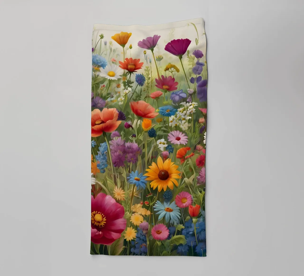 Prato dei fiori selvatici asciugamano da bagno da Charnwood Prints