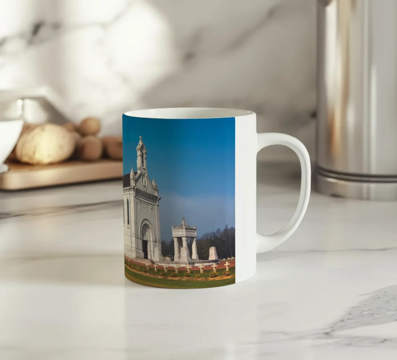 Notre Dame de Lorette, Arras. tazza in ceramica da Dave Hare Photography
