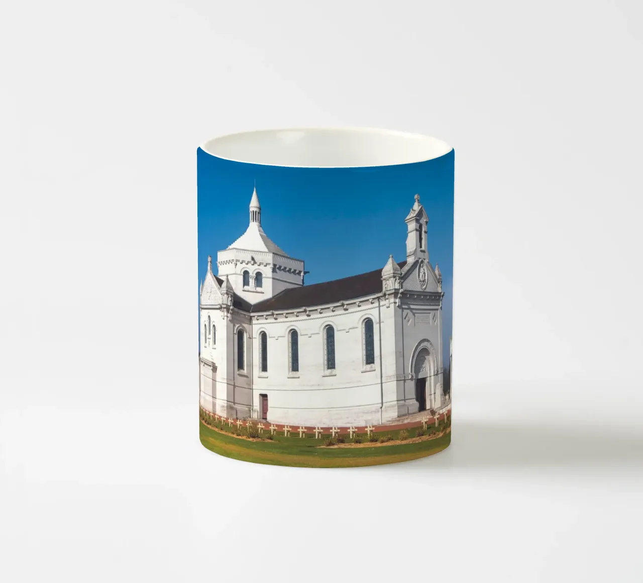 Notre Dame de Lorette, Arras. tazza in ceramica da Dave Hare Photography