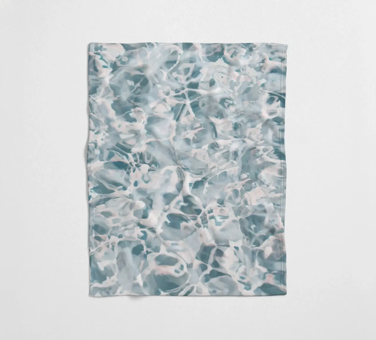 Marbled Water Muted Fleecedecke von menega sabidussi | moods