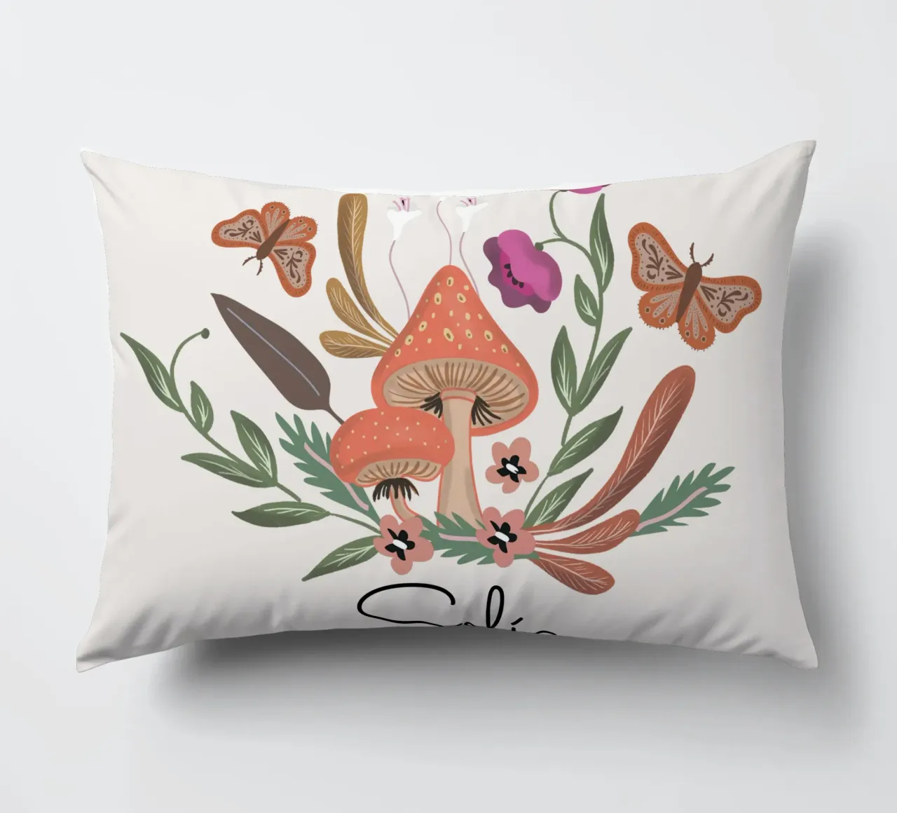 Red Mushrooms and Butterflies with Name cuscino da anisillustration