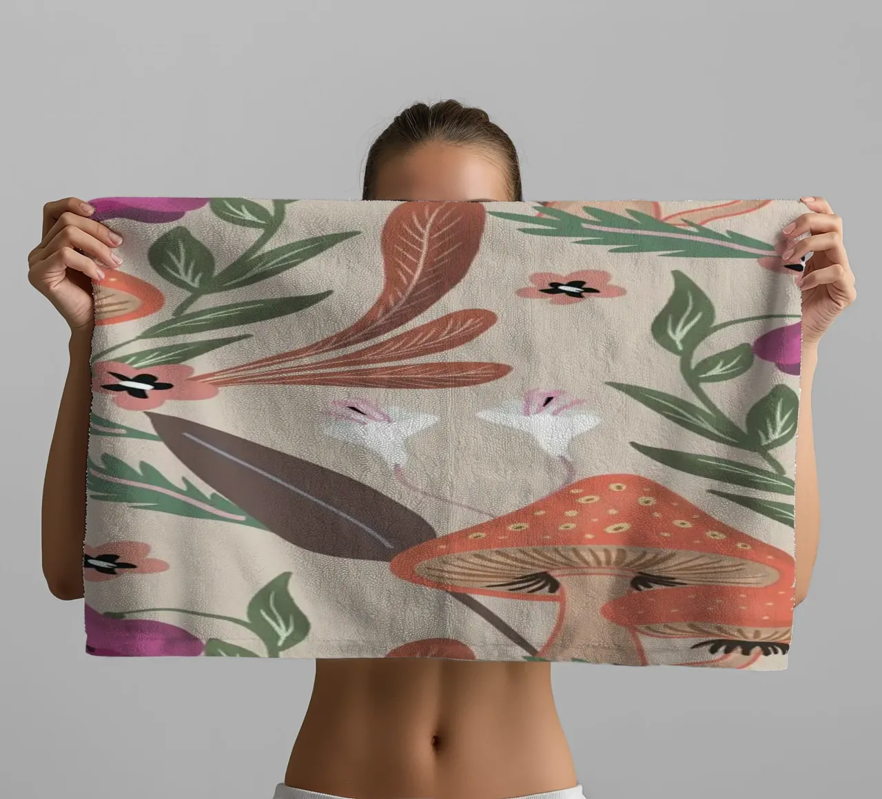 Red Mushrooms and Butterflies with Name asciugamano da bagno da anisillustration