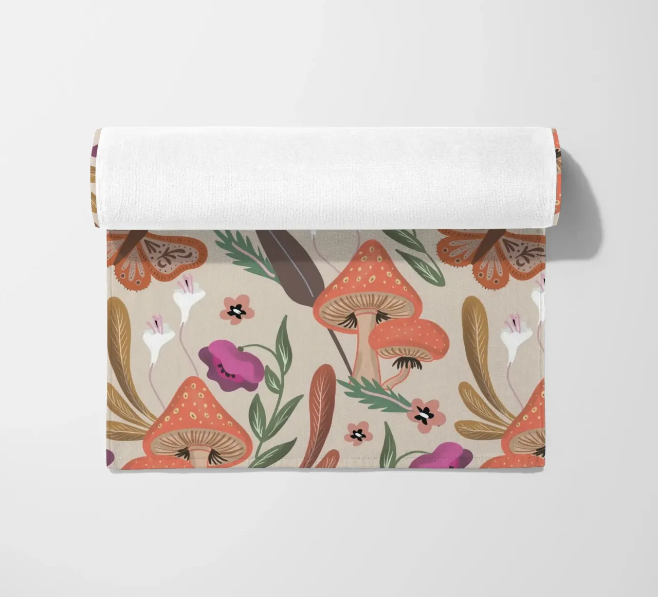 Red Mushrooms and Butterflies with Name telo mare da anisillustration