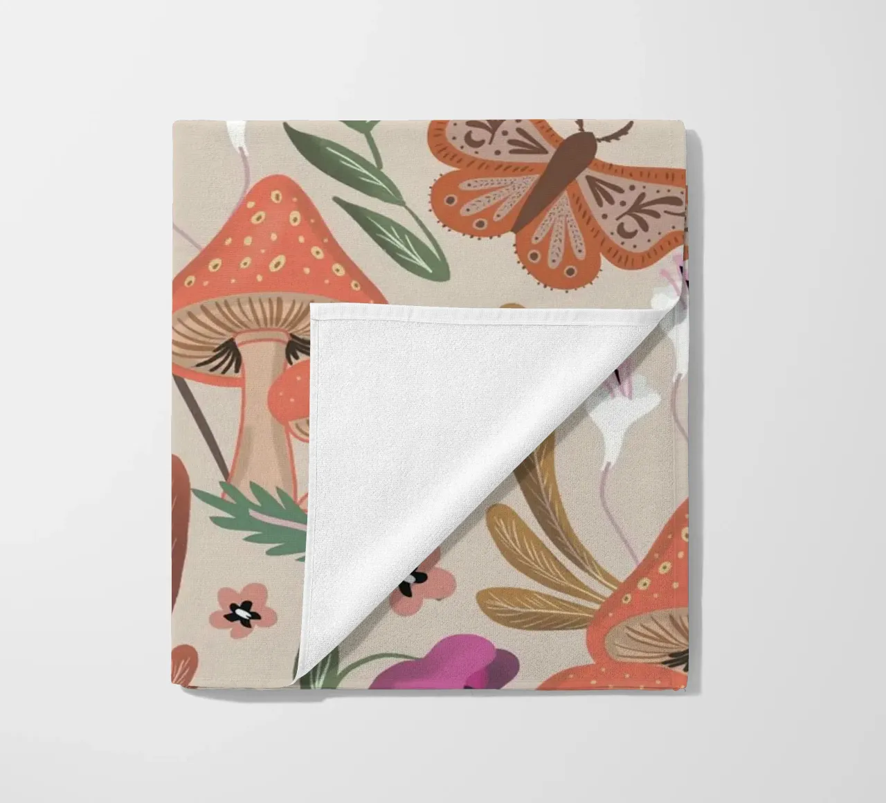 Red Mushrooms and Butterflies with Name telo mare da anisillustration