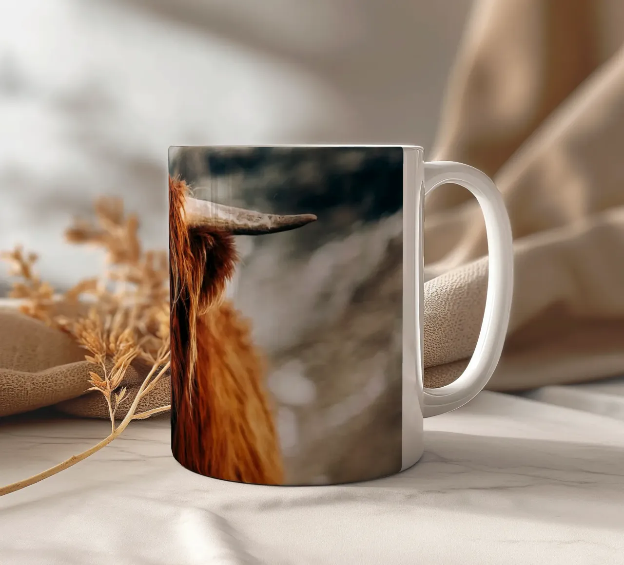 Highland-Kuh Naturmotiv – Rustikales Tierdesign Keramik Tasse von Whole©