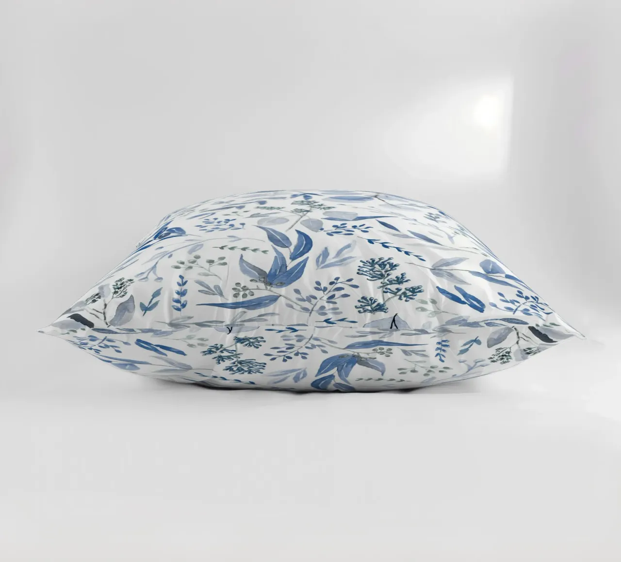 Blue Eucalyptus Pattern cuscino da anisillustration
