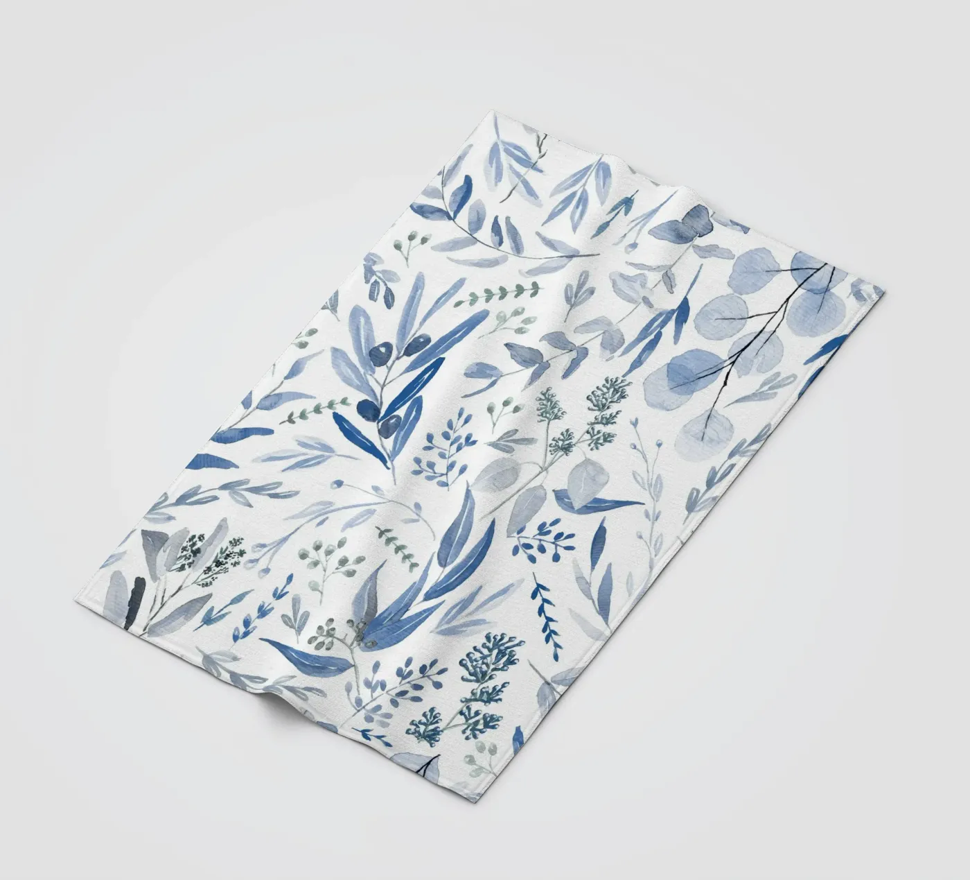 Blue Eucalyptus Pattern Fleecedecke von anisillustration