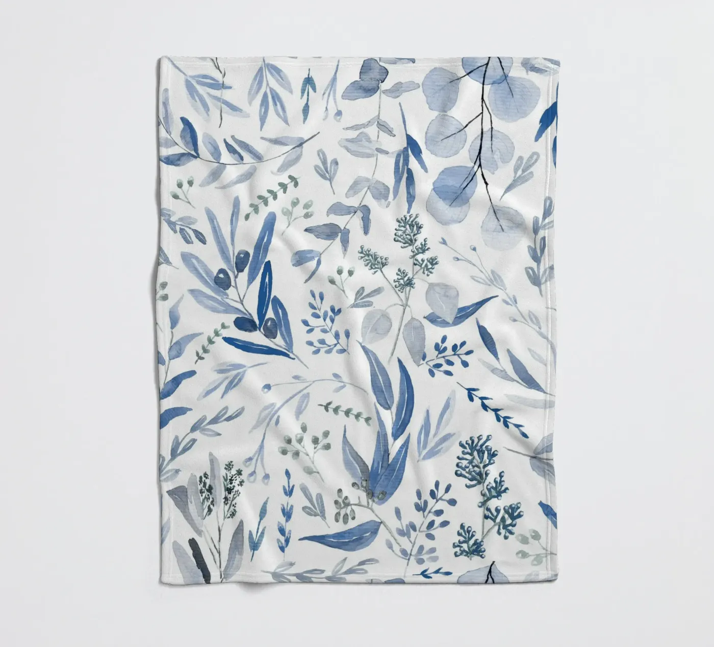 Blue Eucalyptus Pattern Fleecedecke von anisillustration