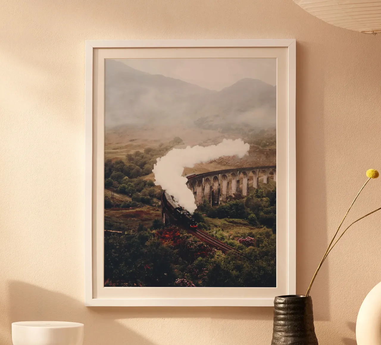 Nostalgische Dampflok über Viadukt – Reisemotiv Poster mit Aluminium Rahmen von Whole©