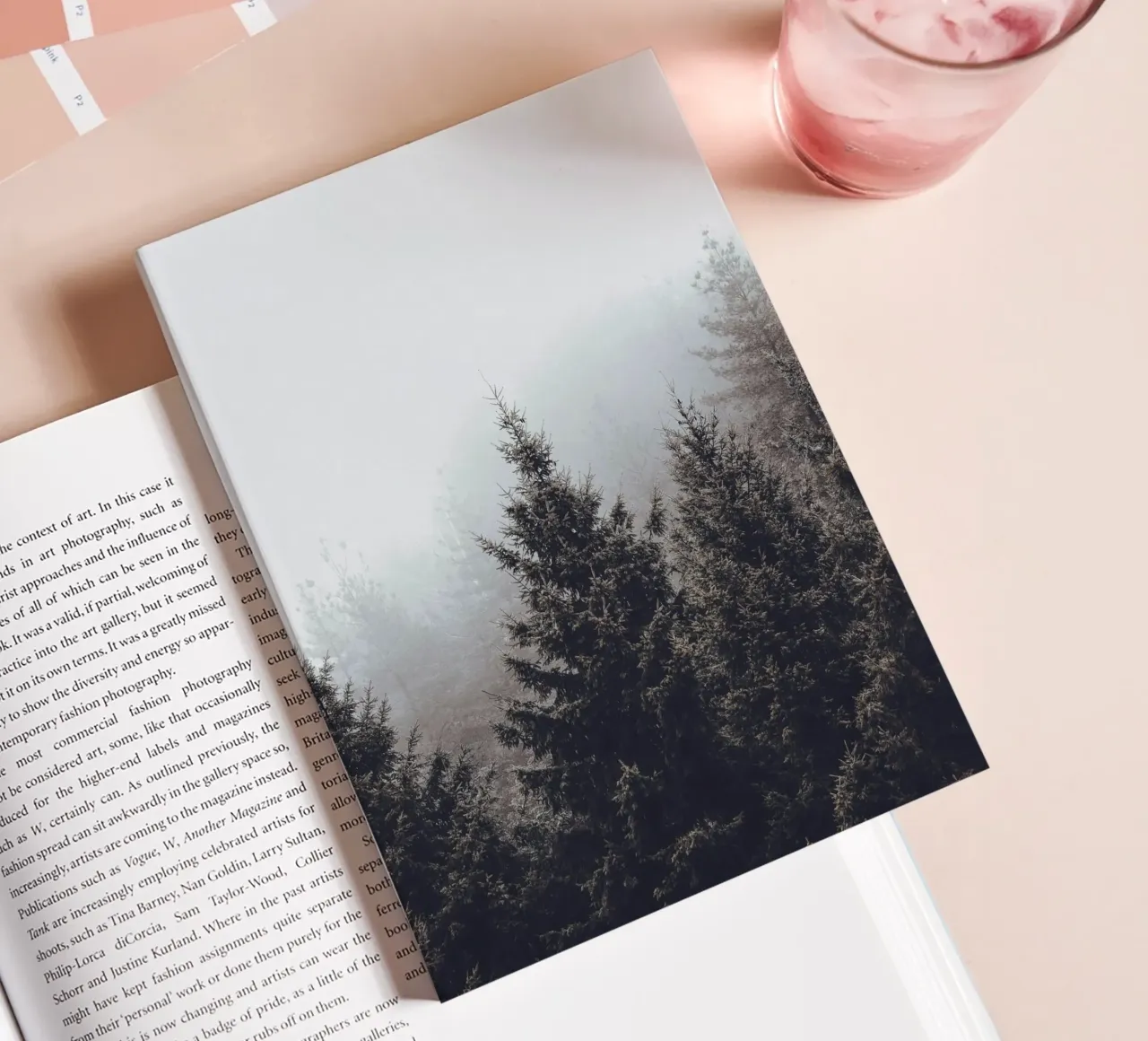 Forêt nuageuse - Un décor naturel mystique carnet de notes de Whole©