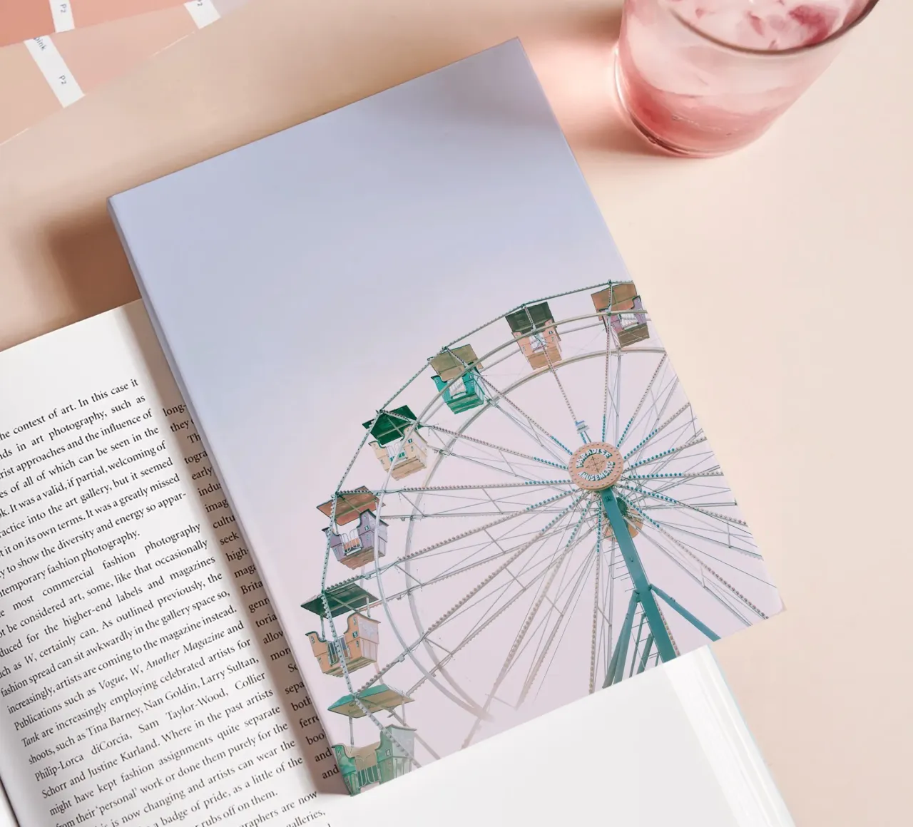 Grande roue Nostalgie - Design joyeux de parc d'attractions carnet de notes de Whole©