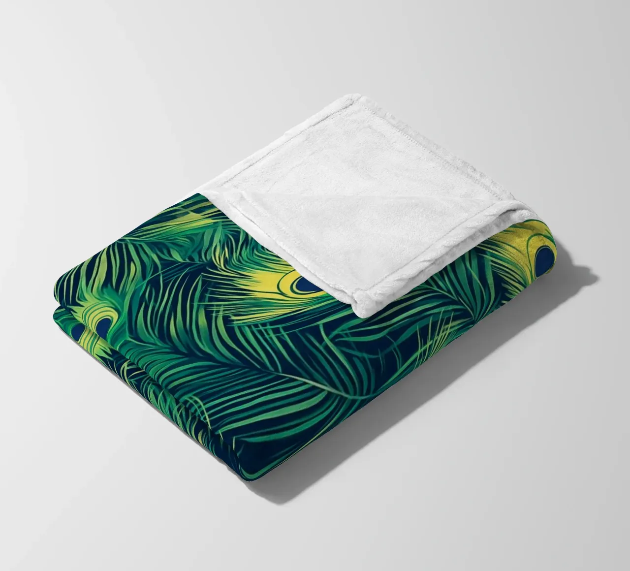 Opulentes Pfauen-Federn Design Muster Fleecedecke von Autofocus