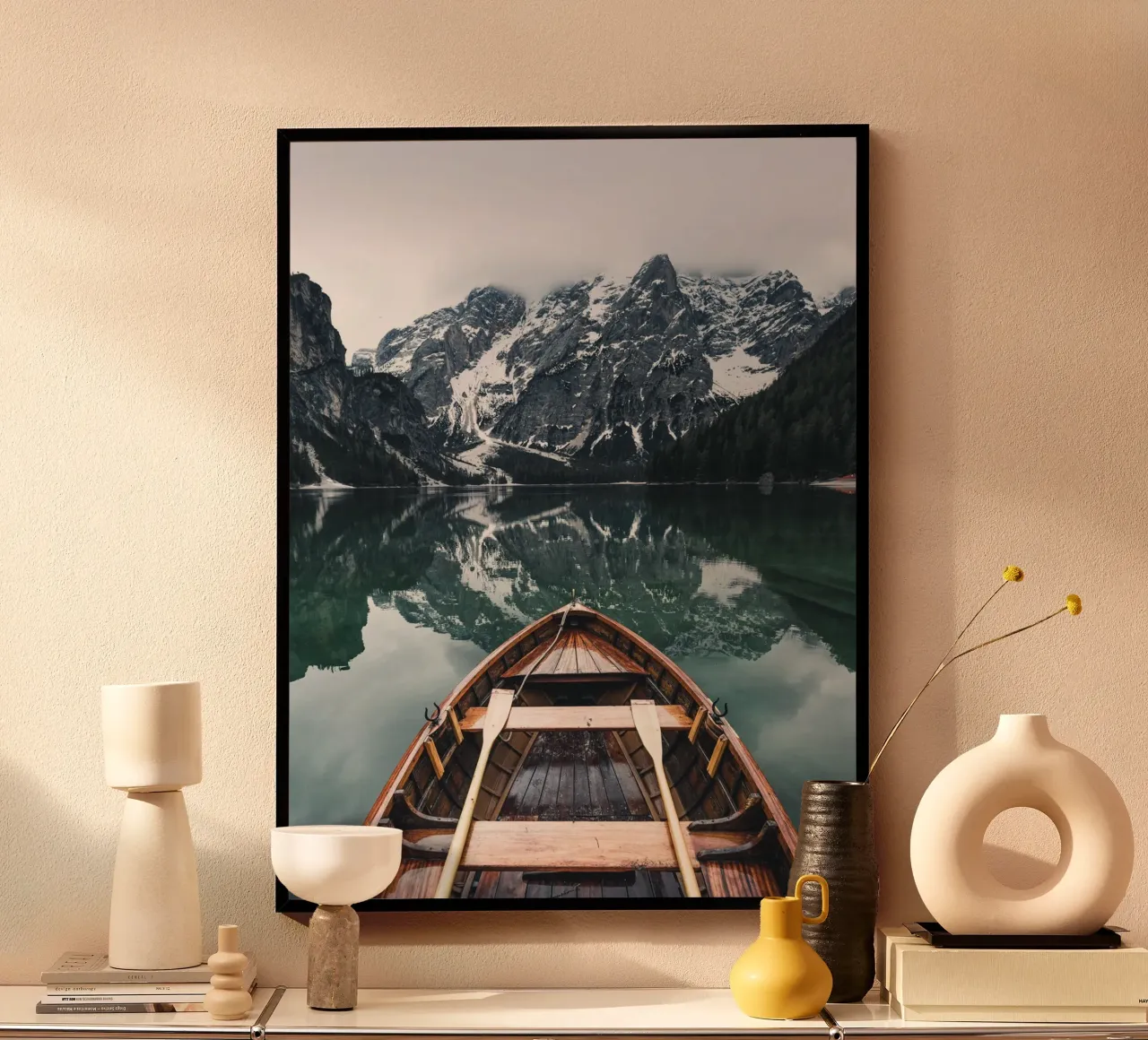 Boot und Berge – Naturabenteuer am See Poster von Whole©