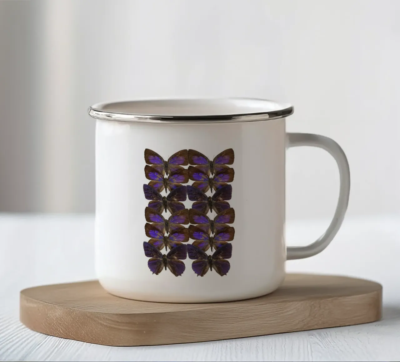 Farfalle viola/marrone tazza in smalto da Curious Collections by Marielle Leenders