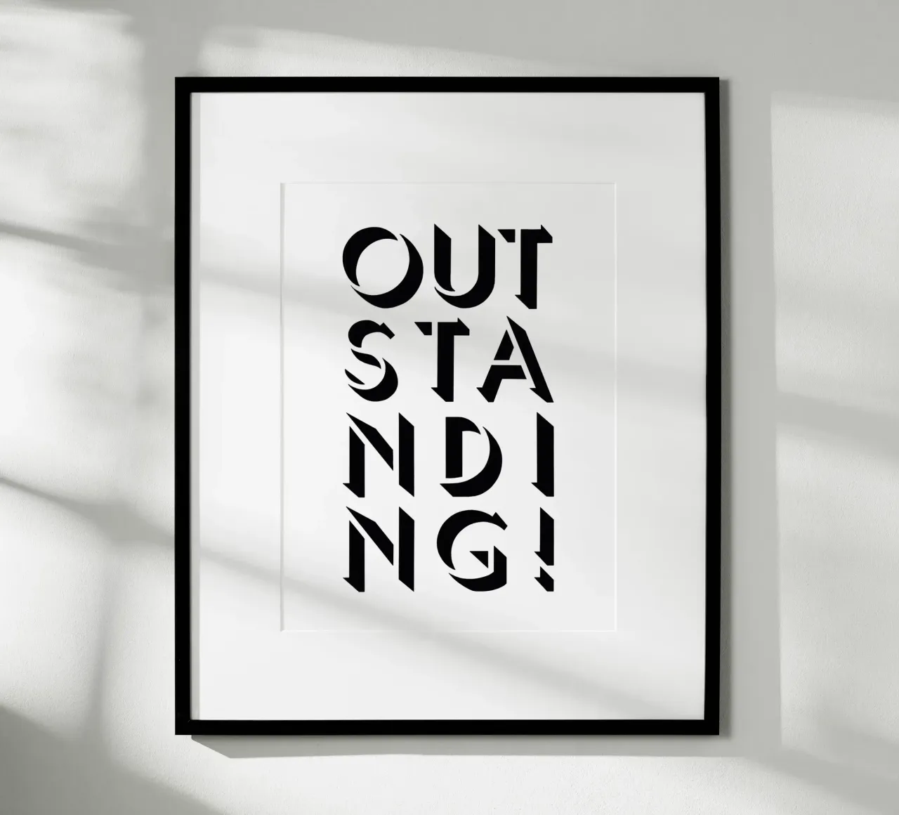 Outstanding! poster con telaio in legno da Richard Hood