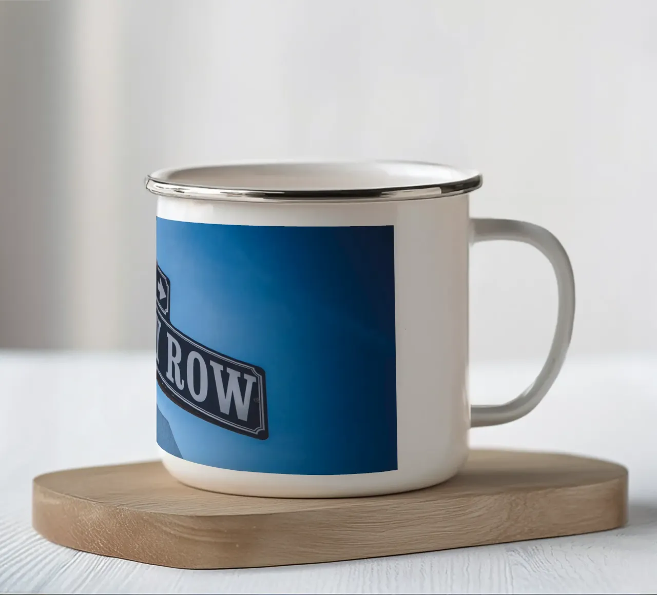 Cannery Row tazza in smalto da Dave Hare Photography