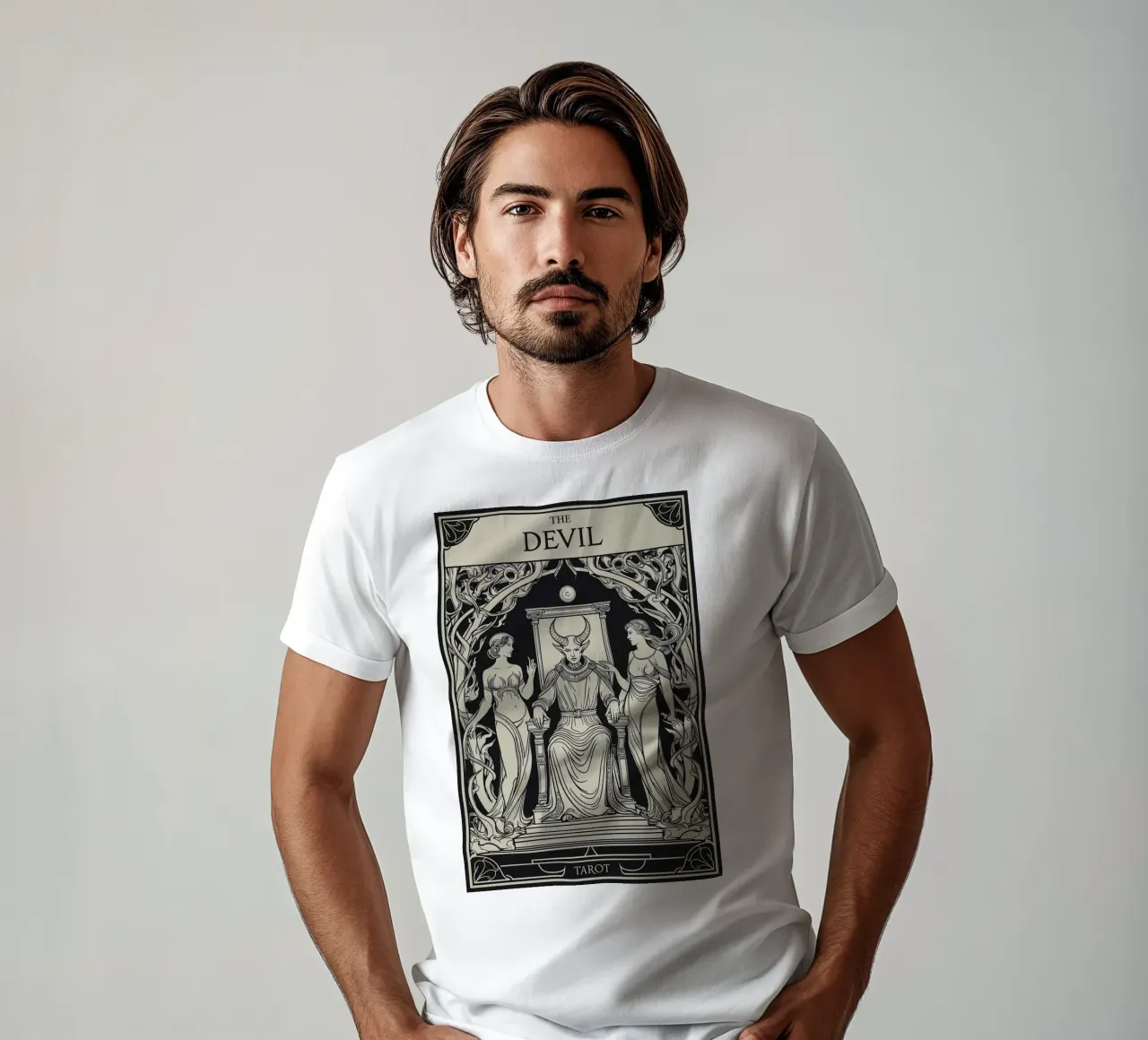 Il diavolo: Seduzione e controllo t-shirt da Mystique & Muse