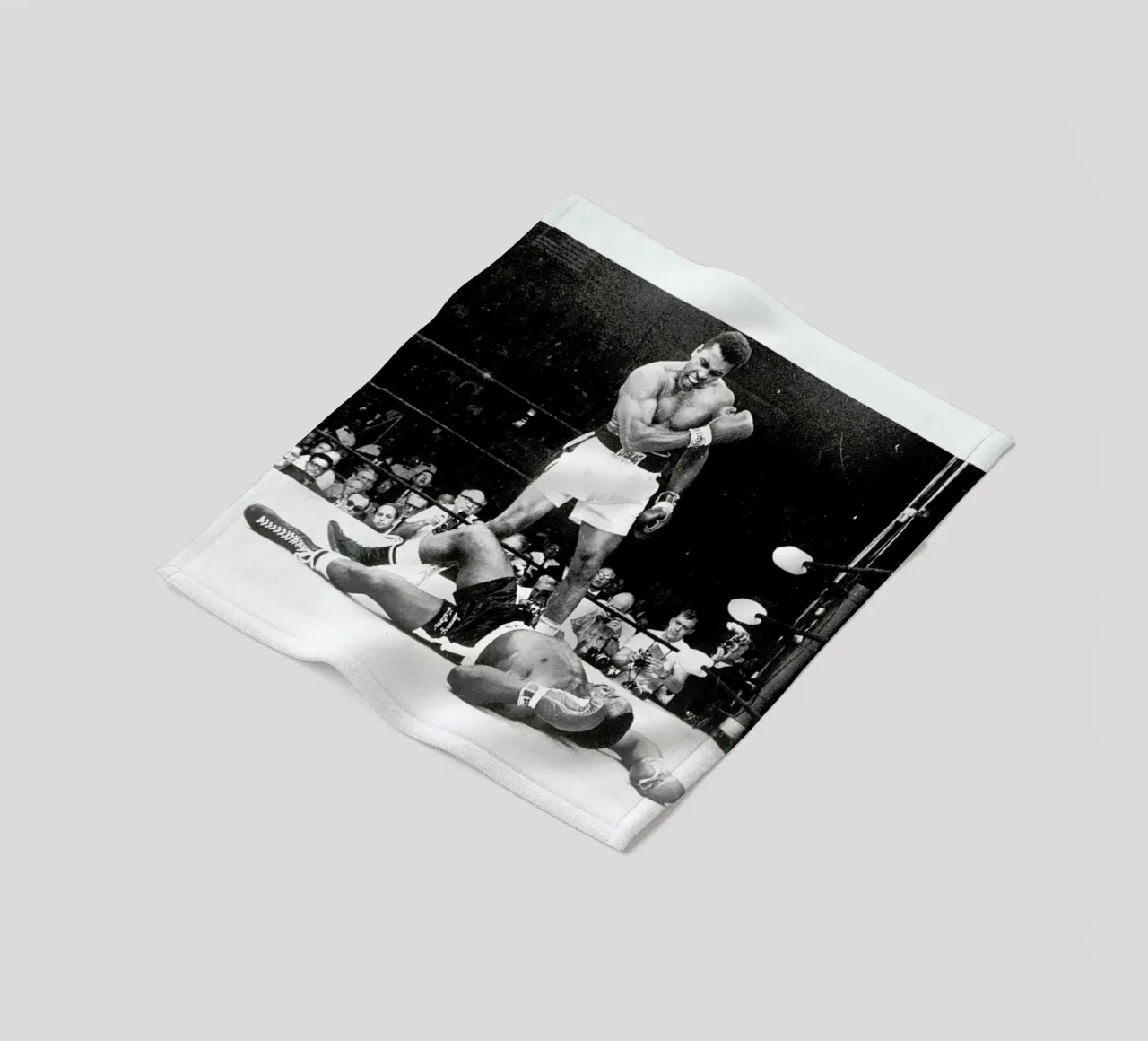 Muhammad Ali rematch with Sonny Liston, 1965 coperta in pile da Gallery Print and Art Limited
