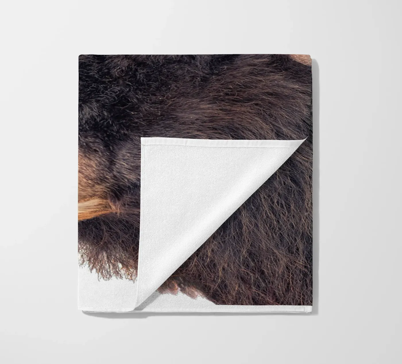 Bisonte telo mare da Curious Collections by Marielle Leenders