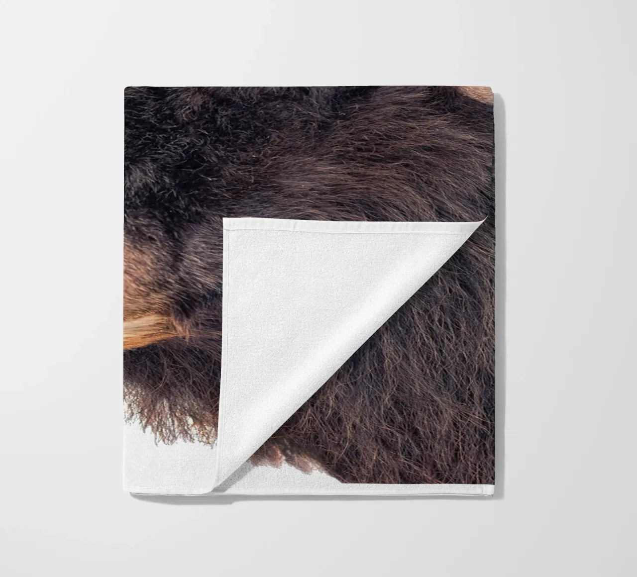 Bisonte telo mare da Curious Collections by Marielle Leenders