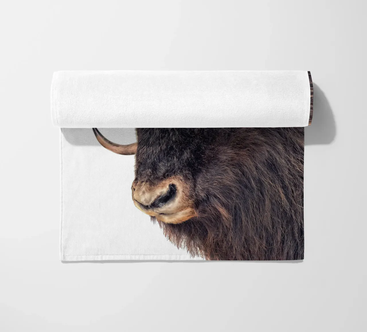 Bisonte telo mare da Curious Collections by Marielle Leenders