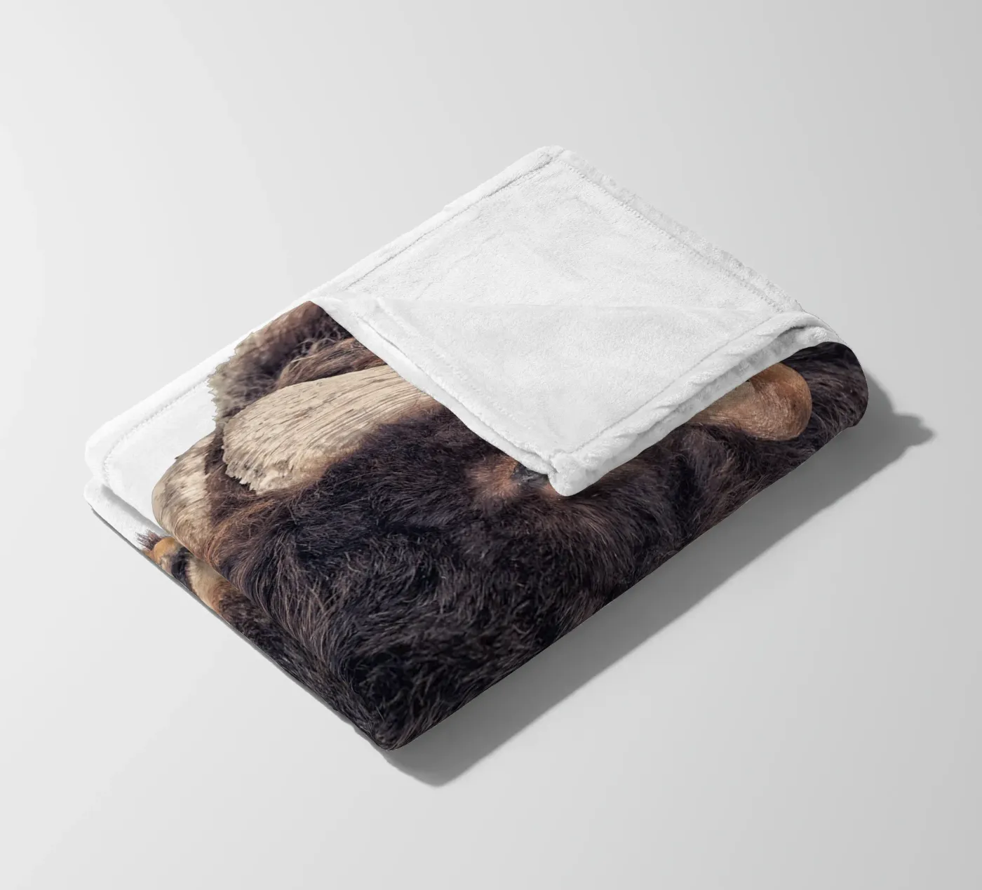 Bisonte coperta in pile da Curious Collections by Marielle Leenders