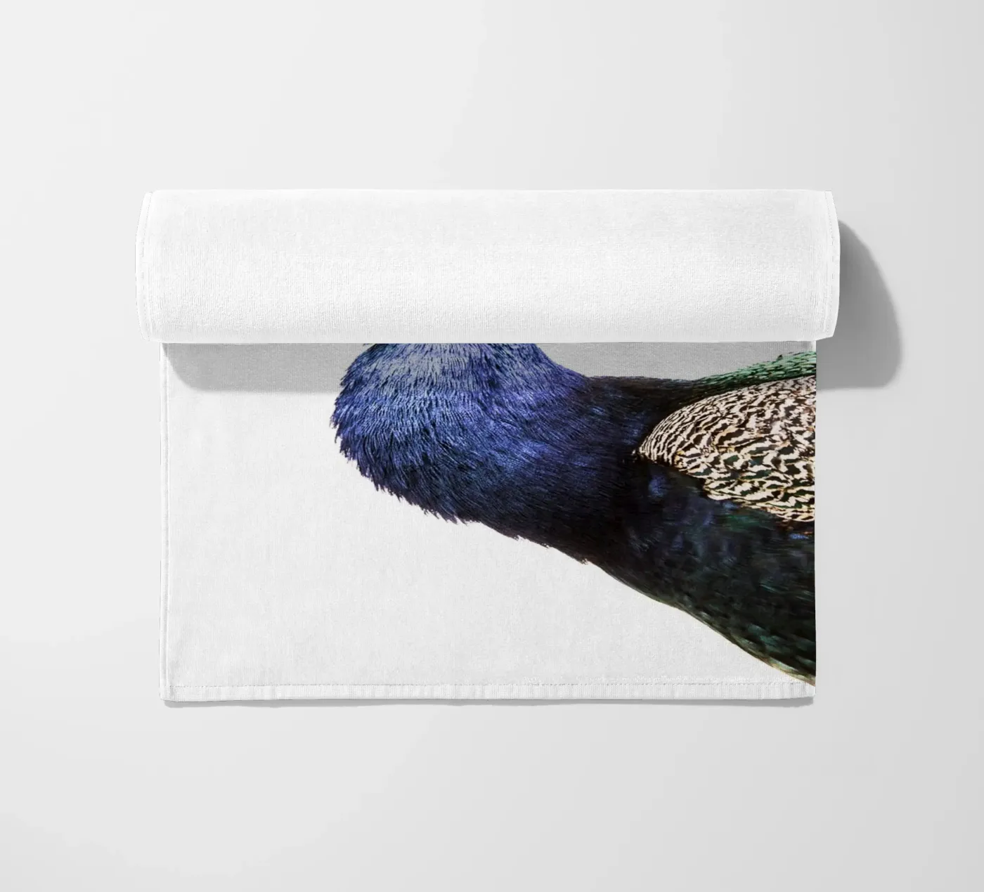 Blauwe pauw strandhanddoek van Victoria Frost